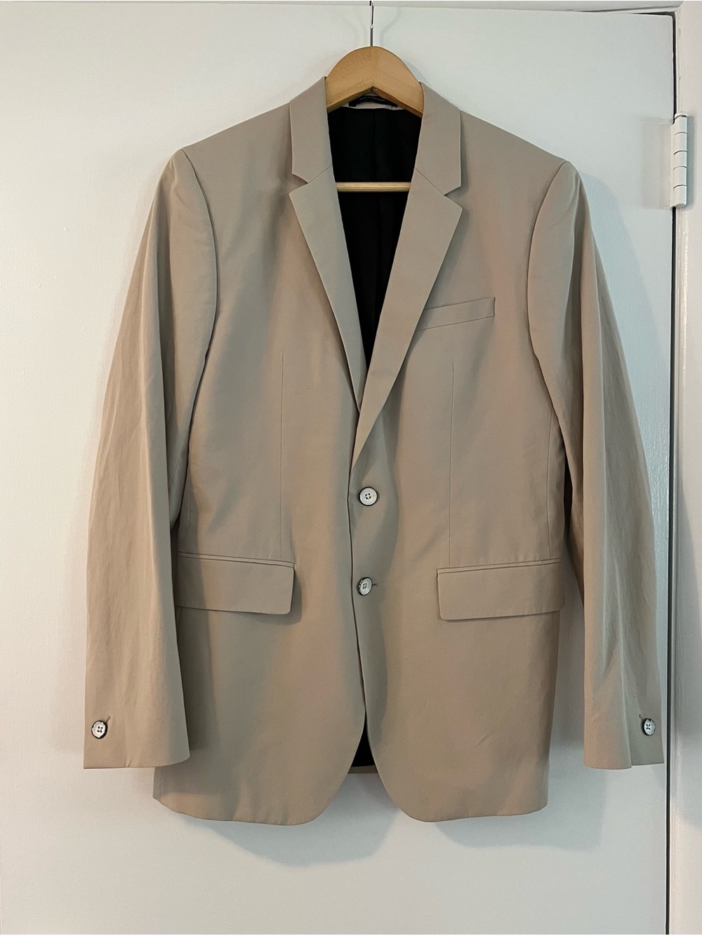 Rag & Bone Beige Cotton Button Jacket. Size 38. NWT